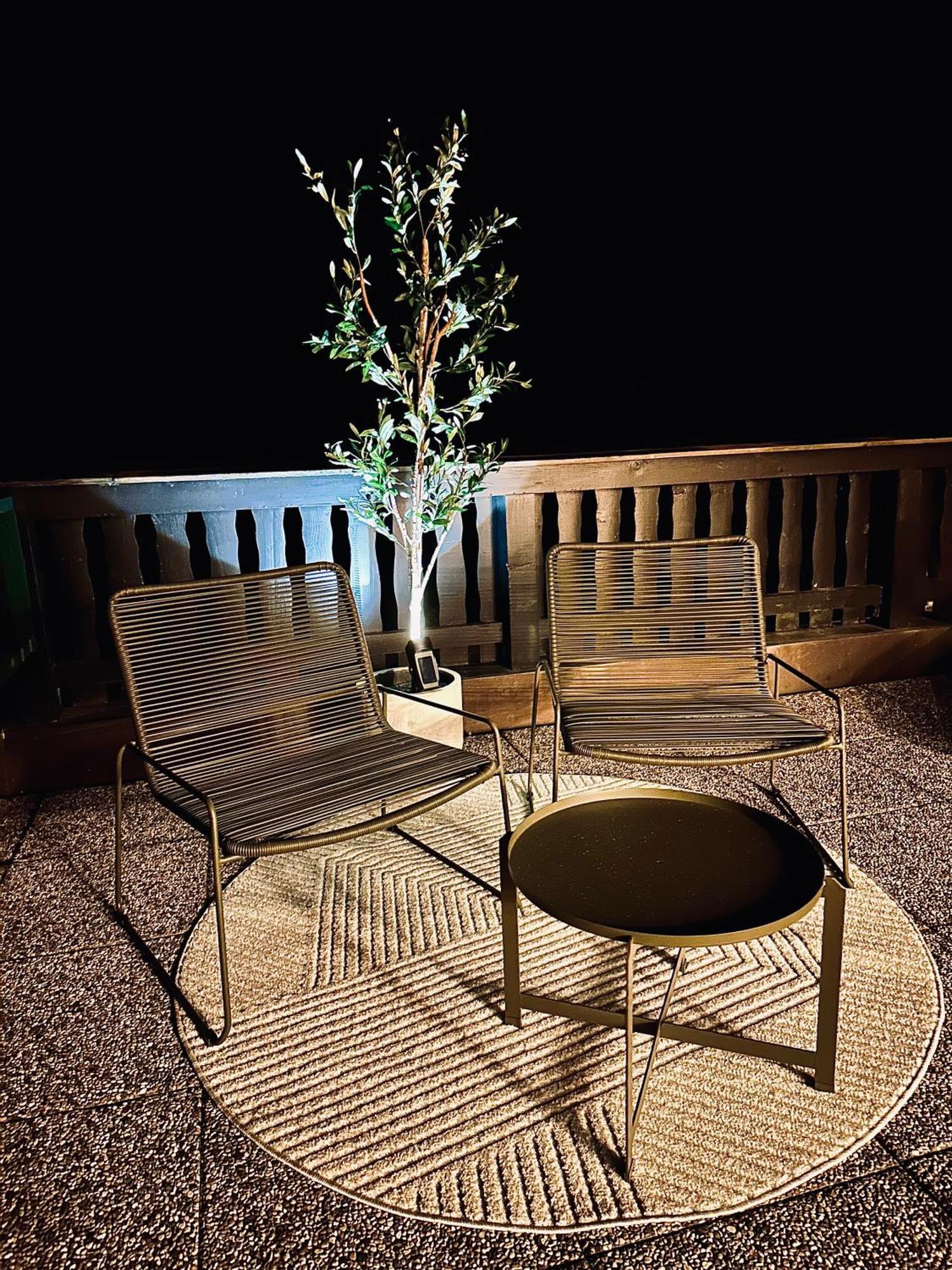 Das Alpenzeit Appartement Mit Just Private Terrasse (Adults Only) Bad Aussee Exteriör bild
